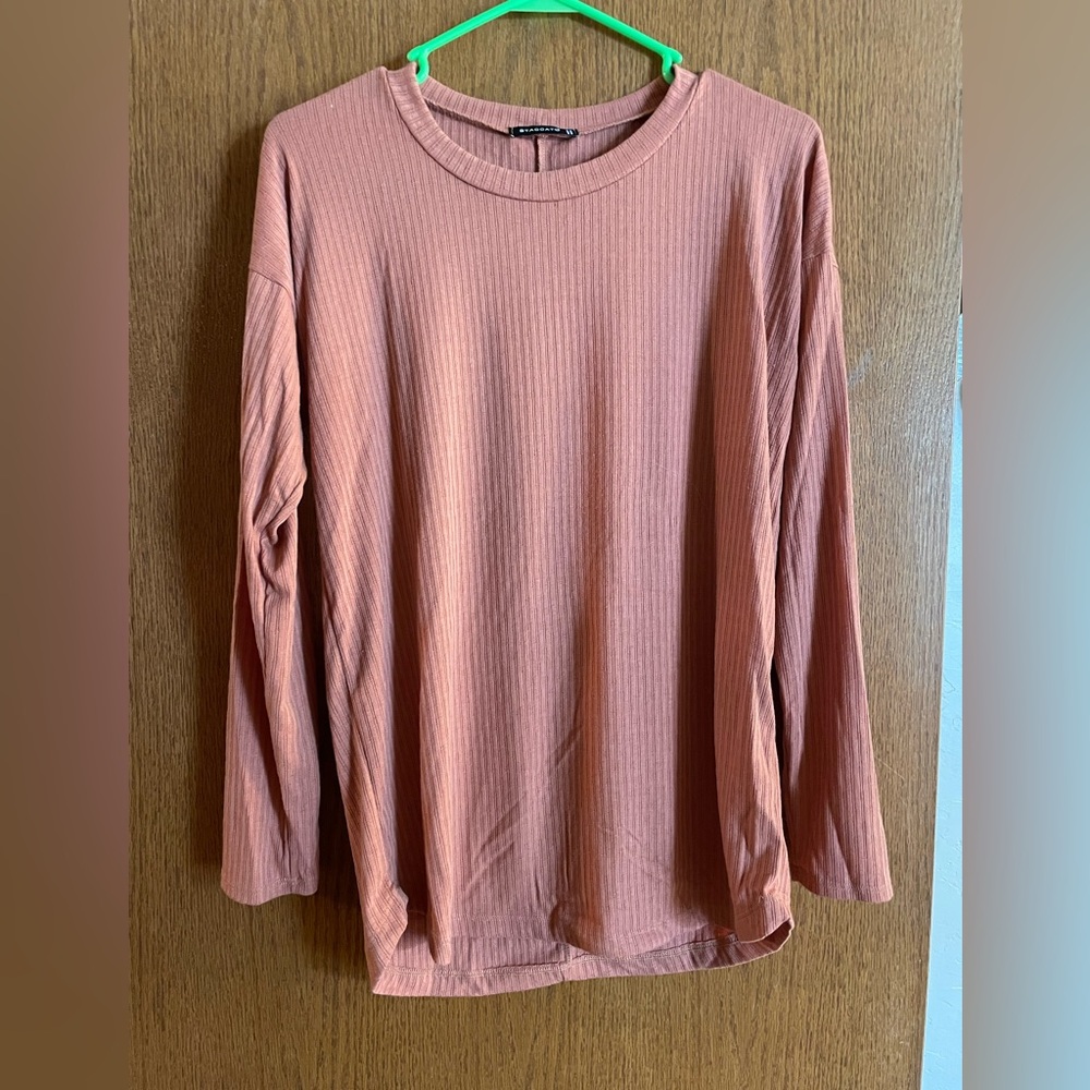 Long sleeve orange long sleeve tee- medium